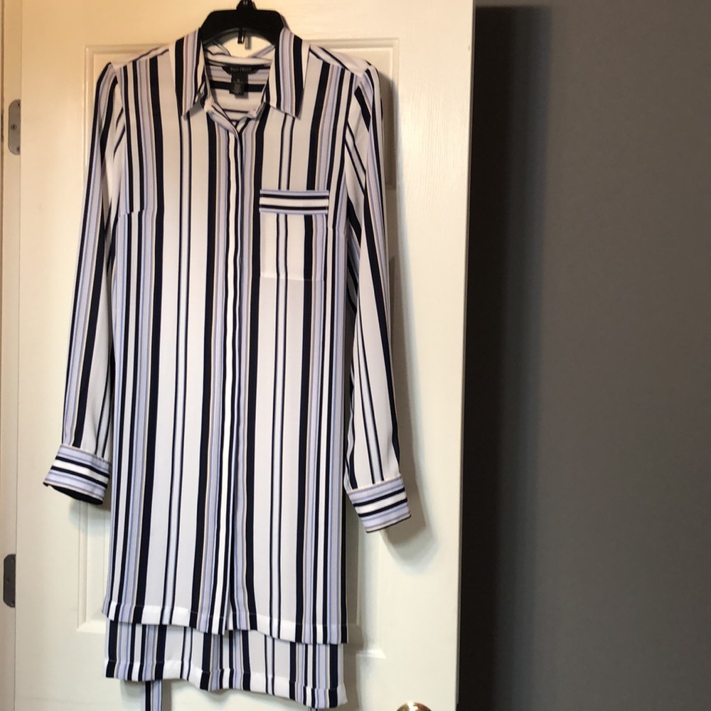 White House Black Market Blue/white Stripe Blouse